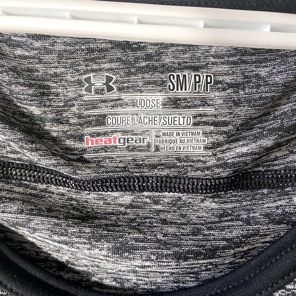 Men’s Under Armour tank top - Picture 3 of 3